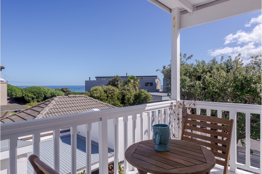 4 Bedroom Property for Sale in Kommetjie Western Cape